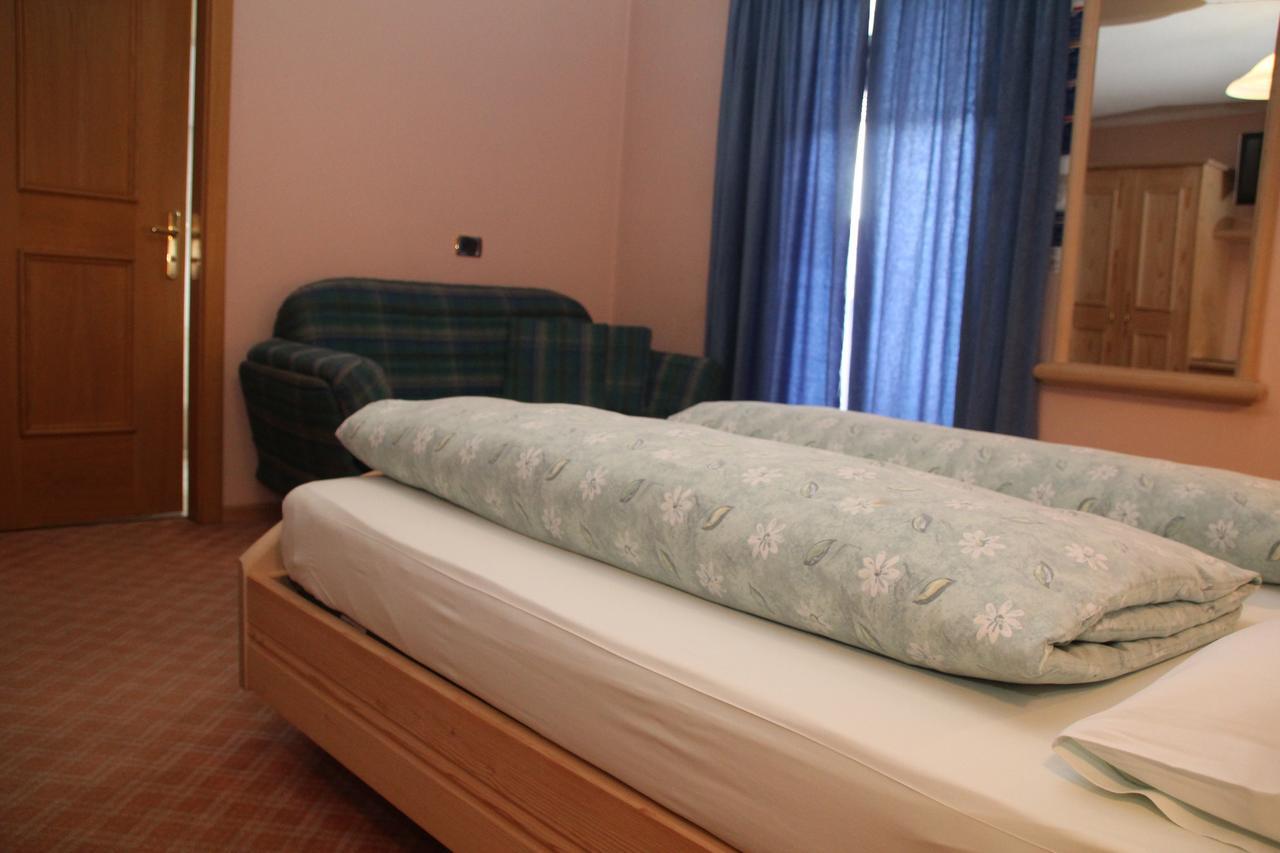 Albergo Caravasc Livigno Habitación foto